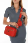کیف شانه ای زنانه صلیب بند قرمز با کیف پول - 2151