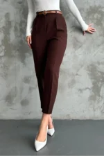 زن باریک و باریک Paça Pleeted Mevimly Fabric Pants Coffee - 2824