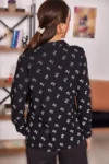 الگوی گل سیاه الگوی پیراهن آستین بلند -22K001063 - 3442 - 3442