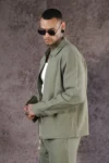 ست مردانه شامل ژاکت و شلوار با طرح اورسایز از جنس کتان لیکرا و زیپدار برند ترند بیز - 4696