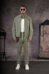 ست مردانه شامل ژاکت و شلوار با طرح اورسایز از جنس کتان لیکرا و زیپدار برند ترند بیز - 4696