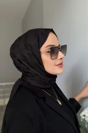 شال جاچاک ابریشمی مشکی با طرح کارزایاگی - 6016