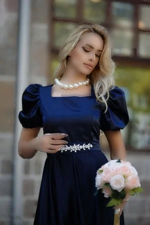 پیراهن ویکتوریا با جزئیات قفسه سینه ی کادر و کمربند - 5004