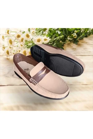 کفش روکی از جنس نبوک و با تزیینات مرواریدی مناسب استفاده روزمره - 5346