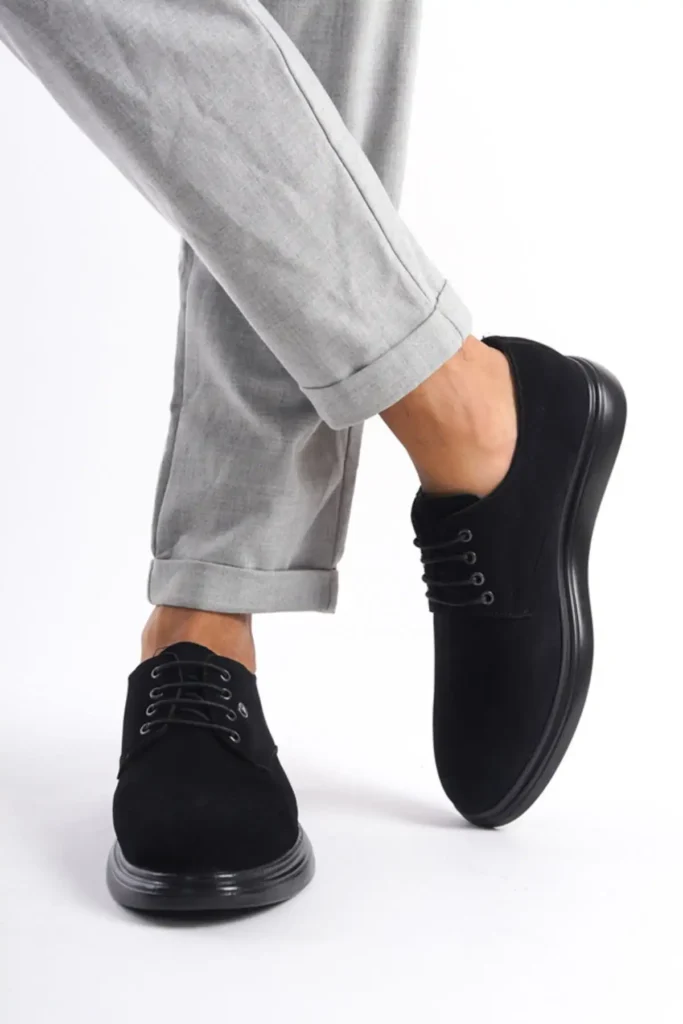 کفش مردانه loafer مشکی از جنس سوئید با بند Mbrgn87-s - 5334