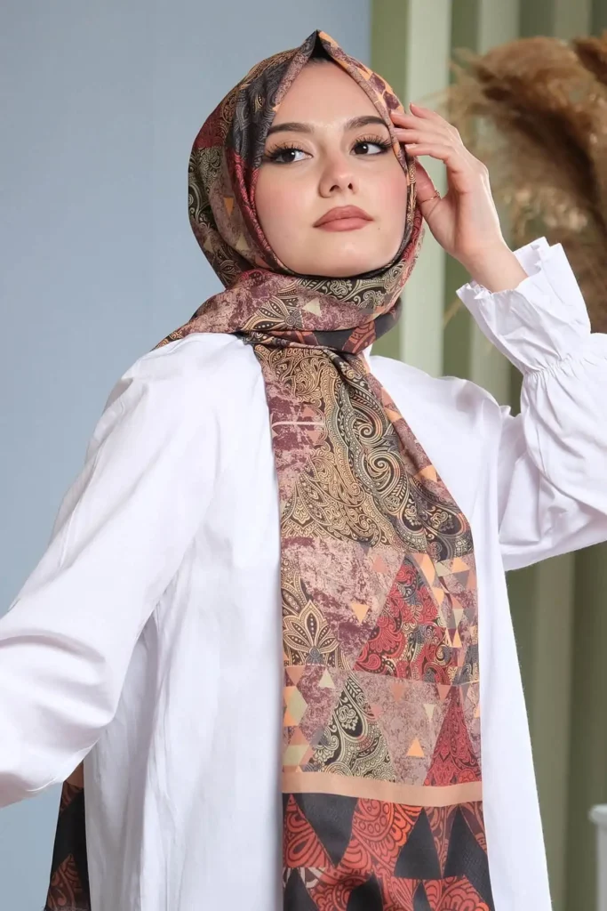 شال گل‌دار پشمی قهوه‌ای - 5967