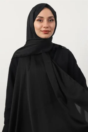شال جاچاک ابریشمی مشکی با طرح کارزایاگی - 6016