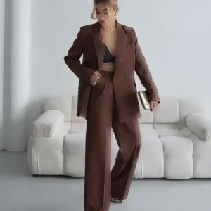 ست کت و شلوار زنانه قهوه‌ای شامل کت و شلوار پالاتزو - 6938