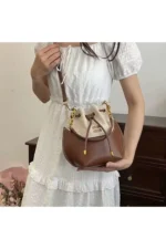 کیف زنانه دستی و دوشی کتان با جزئیات زنجیری - 7186