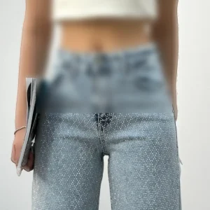 شلوار جین استرینت بافت دار مینی حکاکی سنگی زنانه با کمر بالا رنگ آبی روشن - 7430