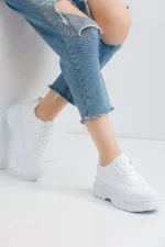 کفش ورزشی زنانه سفید با کفی هوای راحت ۶ سانتی‌متری مدل GX401 - 7472