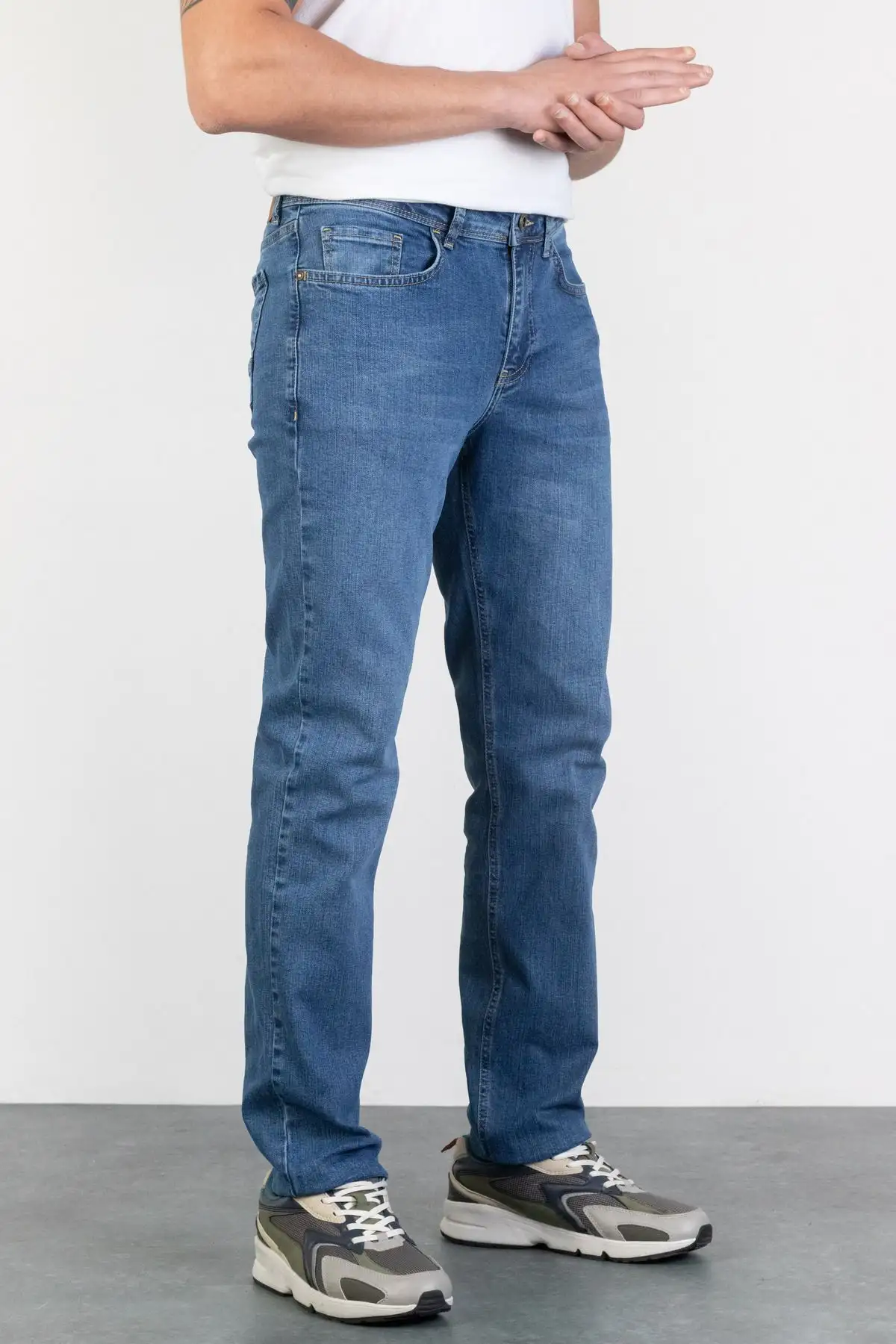 شلوار جین کتان آبی روشن مردانه مدل دانیل فیت_regular - 7387 شلوار جین کتان آبی روشن مردانه مدل دانیل فیت_regular - 7387