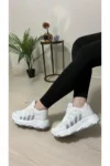 کفش ورزشی روزمره زنانه ناستایل با کفی بالا و رنگ سفید - 7494