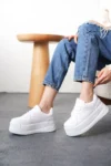 کفش ورزشی زنانه گاستوو با کفی ضخیم - سفید - 7237