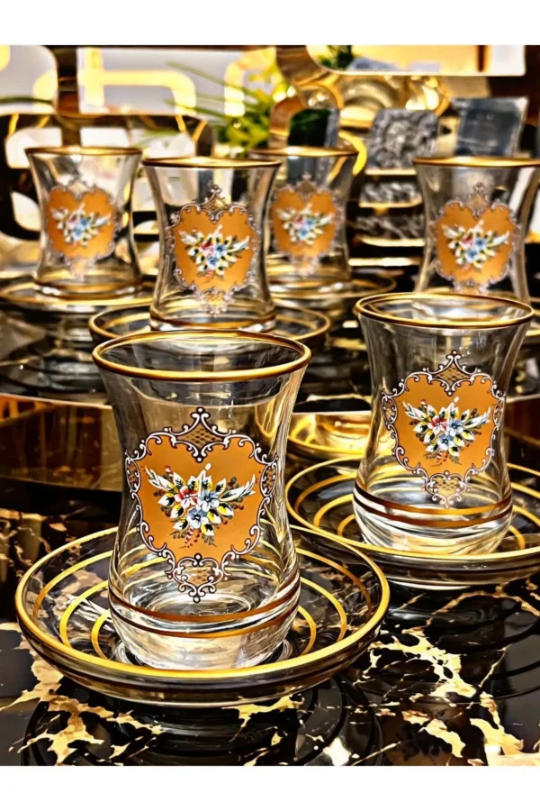 ست چای 6 نفره با طرح دسته گل طلایی - 7445