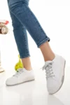 کفش ورزشی روزمره زنانه سفید - 7082