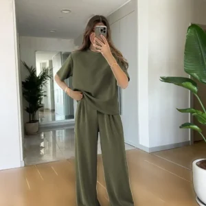 ست شلوار و تی-shirt زنانه با آستین کوتاه از مدل موالات پنیه، با کمر بلندی و شلوار گشاد. - 8168