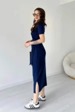 پیراهن مدل دار باغما برای خانم‌ها با جزئیات گره‌ای و برش کناری از پارچه مُدال رنگ سرمه‌ای - 8126