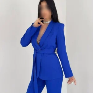 پیراهن یقه شال کمر بنددار با جیب‌های جعلی و کت بلیزر، شلوار لوله‌ای الاستیک - 7534