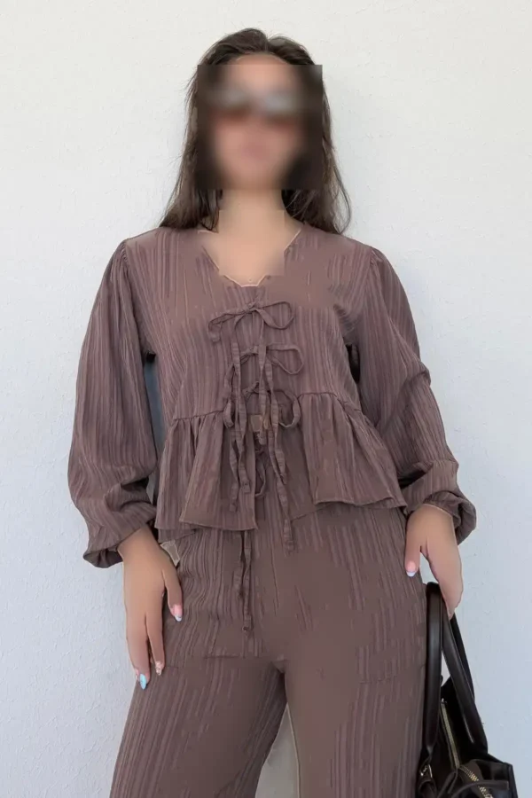 پک بلوز و شلوار با بند جلو قهوه‌ای MG2343 - 8213
