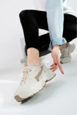 کفش ورزشی زنانه بژ ویزون - 7591