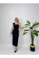 پیراهن بسیار شیک با جزئیات سنگی روی یقه و چاک پشت مناسب برای عروسی، دعوت، فارغ‌التحصیلی یا مراسم نامزدی. - 7841