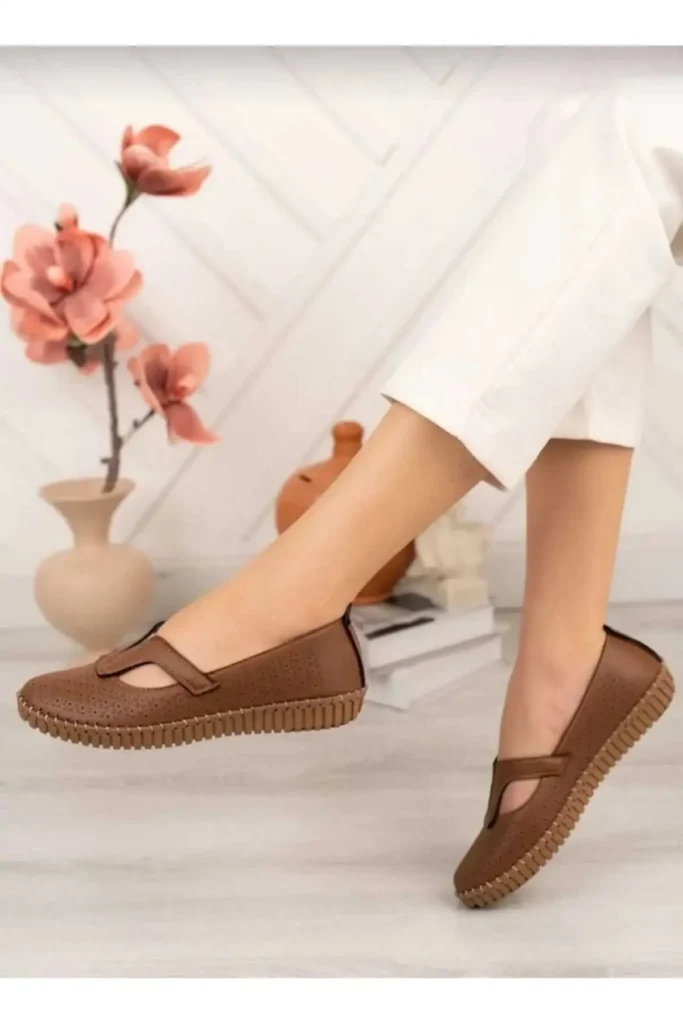 کفش پاشنه کوتاه اورتپدی زنانه ساراچ - 8304