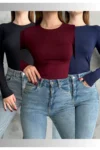 بلوز آستین‌بلند ساده سه‌تایی رنگ مشکی، بورگوندی و سرمه‌ای با یقه گرد - 7814