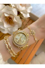ست ساعت مچی زنانه با بدنه فلزی رنگ طلایی و دستبند ترکیبی - 7635