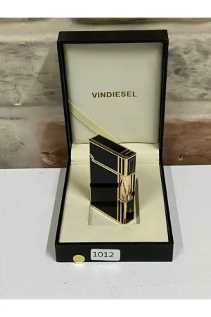 فندک شخصی مدل گلدار با خطوط عمودی مشکی و زرد - 9586