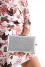 کیف مجلسی زنانه نقره‌ای با سنگ‌های متقاطع مدل Bg1123-310-0002 - 9353