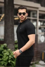 تی‌شرت یقه‌دار مشکی مردانه با برش اسلیم فیت از ۱۰۰% پنبه - 8808