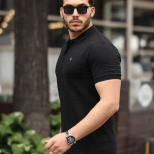 تی‌شرت یقه‌دار مشکی مردانه با برش اسلیم فیت از ۱۰۰% پنبه - 8808
