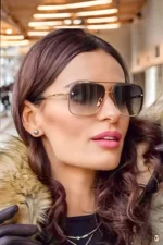 عینک آفتابی لوکس دیکا با فریم مشکی و لنز کریستالی دودی - 8457