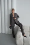 ست لباس زنانه شامل Blazer (کت) و شلوار Palazzo به رنگ آنتراسیت - 9299