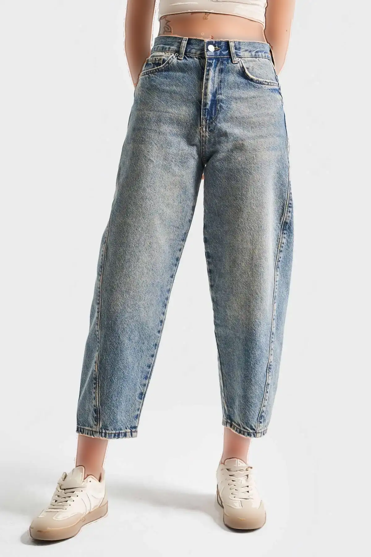 شلوار جین زنانه رنگ تیره 2s5-65 مدل کاروت، فیت راحت، برش آزاد، 100% کتان - 9088 شلوار جین زنانه رنگ تیره 2s5-65 مدل کاروت، فیت راحت، برش آزاد، 100% کتان - 9088