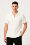 پیراهن مردانه سفید دکمه‌دار کوتاه‌ی آستین برای تابستان - فرم راحت، طراحی شیک - 8860