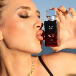 پرفیوم مردانه Kiss Me - ادوتویلت ۵۰ میلی‌لیتر - 8519
