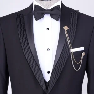 ست دامادی شامل جلیقه، کت و شلوار با طرح ایتالیایی و برش slim fit به رنگ مشکی T11776 - 9390