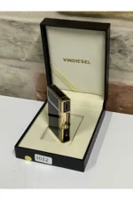 فندک شخصی مدل گلدار با خطوط عمودی مشکی و زرد - 9586