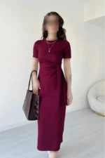 پیراهن زنانه مدال با پارچه بوردو به همراه جزئیات بند کنار - 9072