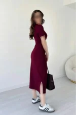 پیراهن زنانه مدال با پارچه بوردو به همراه جزئیات بند کنار - 9072