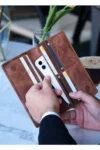 آلبا - کیف پول با بخش تلفن - کیف پول بلند از چرم طبیعی - با قفل مغناطیسی و بند دستی، مناسب برای همه - قهوه‌ای روشن - 9518
