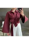 بلوز زنانه آستین رازدار قرمز شرابی با گیره کمربند و یقه گرد - 9885