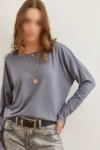 بلوز ویسکوز آستین کلاهی زنانه به رنگ خاکستری تیره با یقه گرد مدل BLZ-19002588 - 10521