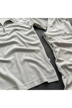 ست ۲ تکه تی‌شرت یقه‌ polo با زیپ نیمه و شلوار باگیم - 9780