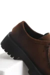 کفش روزمره زنانه با کفی ضخیم و بنددار، رنگ قهوه‌ای، ساخته شده از جیر - 9773