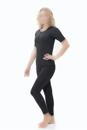 ست ورزشی شامل شلوار ترمال و تیشرت با آستین کوتاه و زیپ - 10075