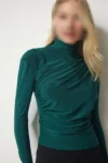 بلوز ساندي با جزئیات چین‌دار - سبز تیره LFF0001 - 10515