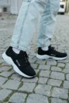 کفش ورزشی مشکی و سفید یونیسکس - 10577